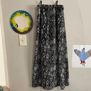 NWOT Forever 21 Slitted Maxi Skirt